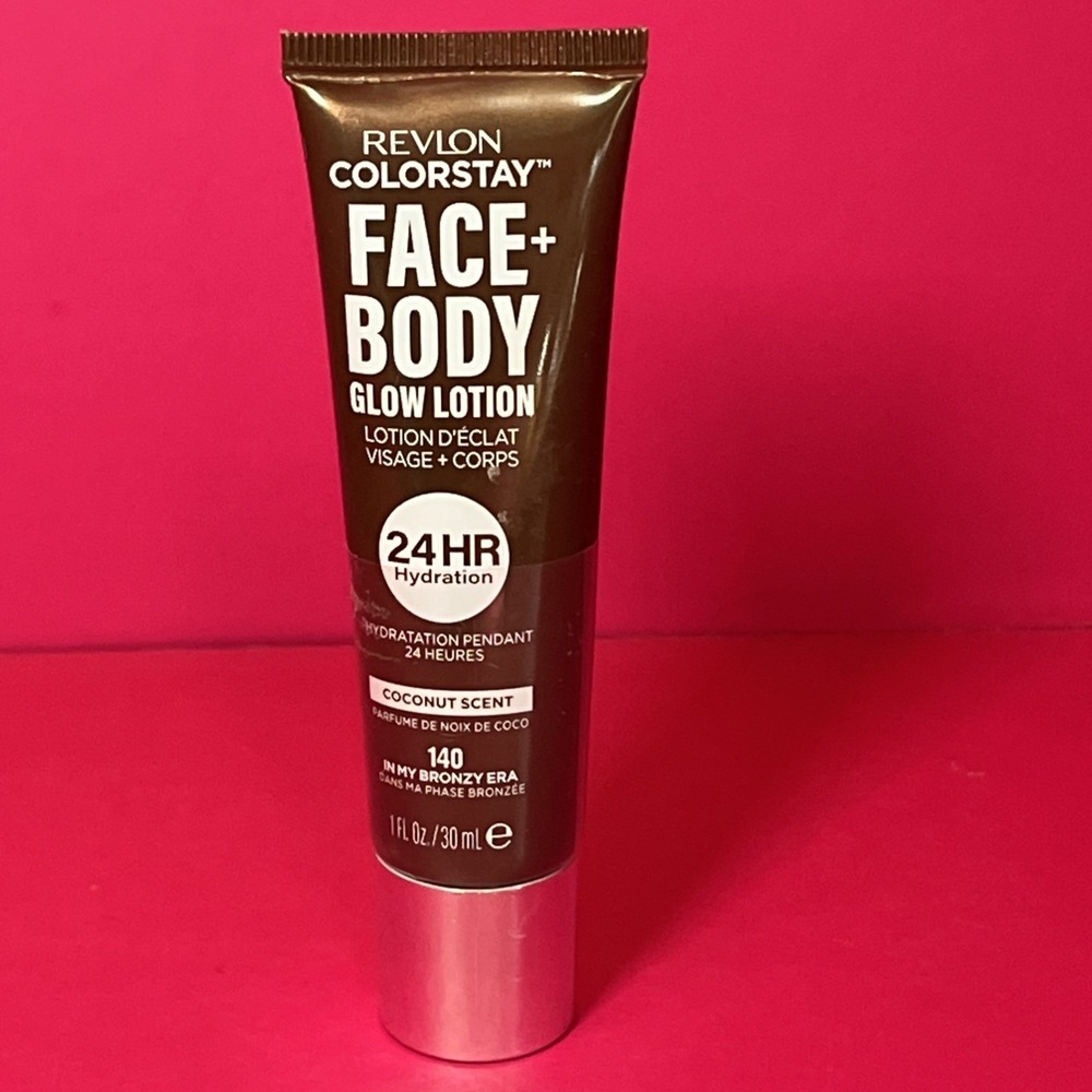 Revlon ColorStay Face & Body Glow Lotion 140 In My Bronze Era 1 oz
